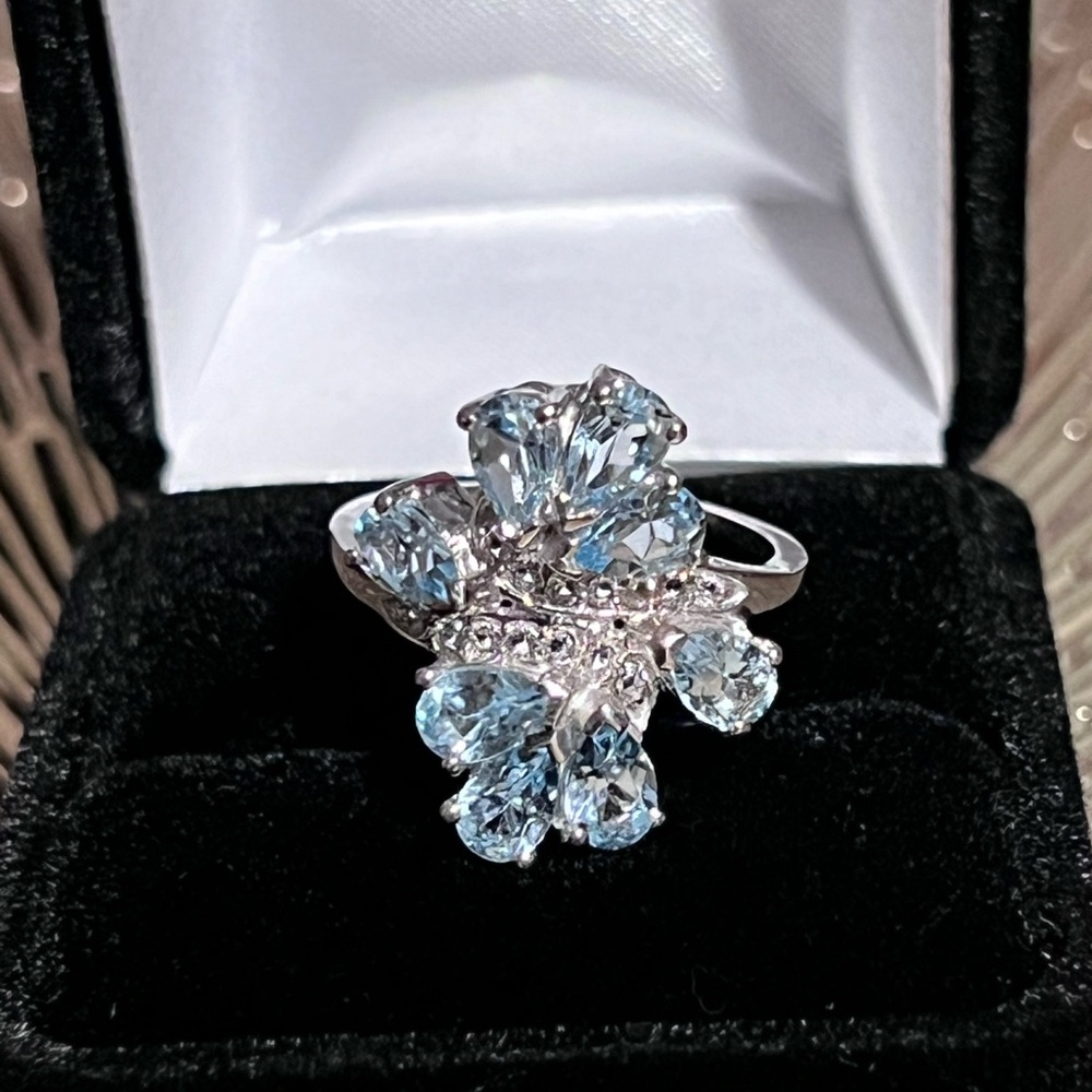 3.92CT Pear Cut Topaz And 0.28CT Round Cut White Topaz 925 Sterling Silver Ring - Picture 1 of 9